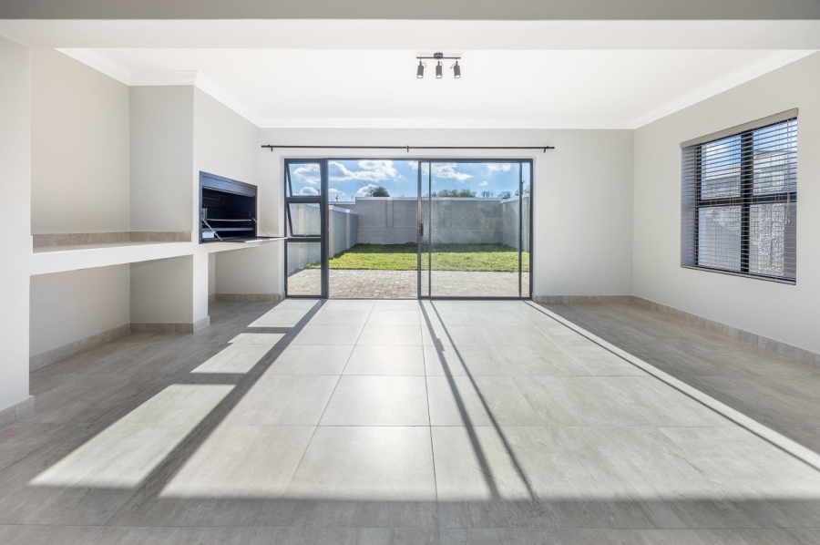 3 Bedroom Property for Sale in Brackenfell South Western Cape